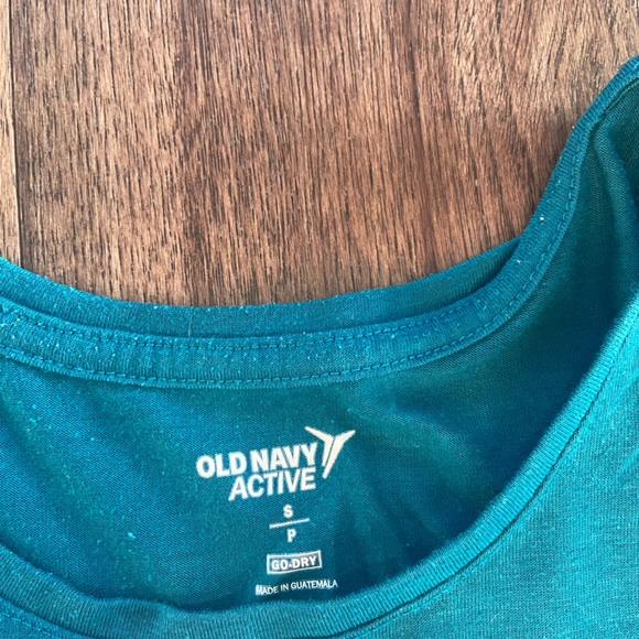 OldNavy Activewear TankTop!🩵💙💚 - Picture 3 of 3